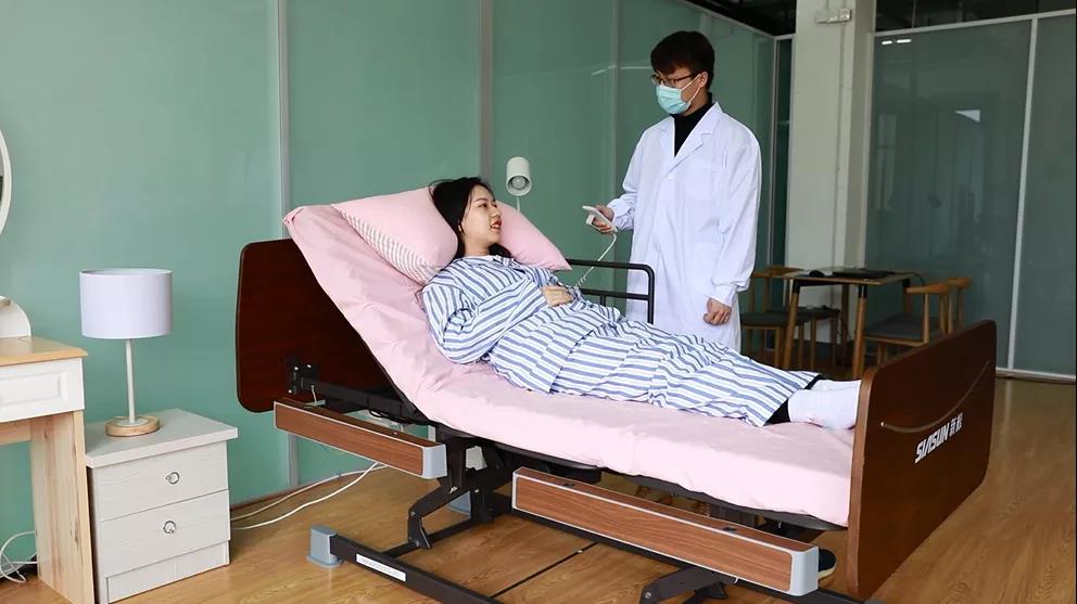 四功能電動護理床