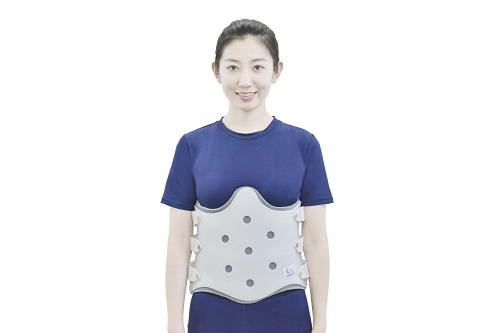 腰部矯形器