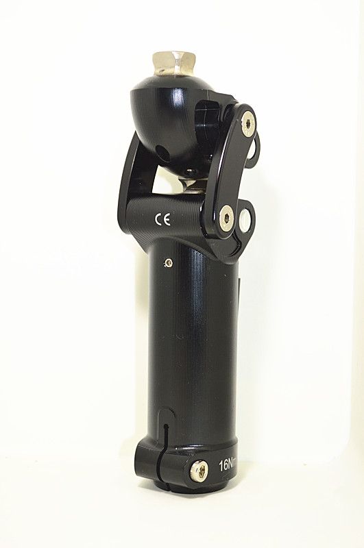 四連桿氣壓膝關節-